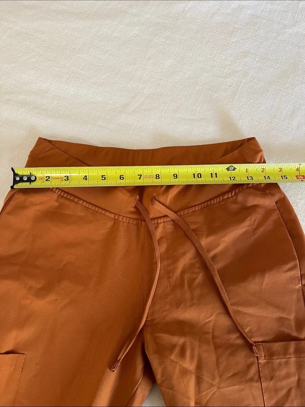 Mandala Scrubs Womens 9 Pocket Joggers in Roasted Pecan
